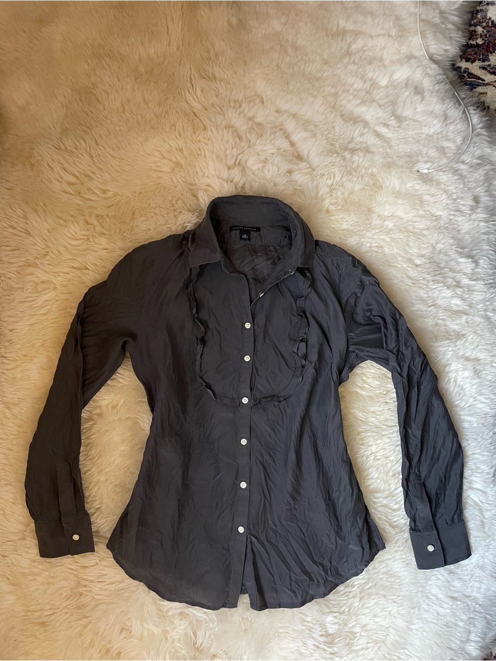 Vintage banana republic women’s dark grey silk button up shirt